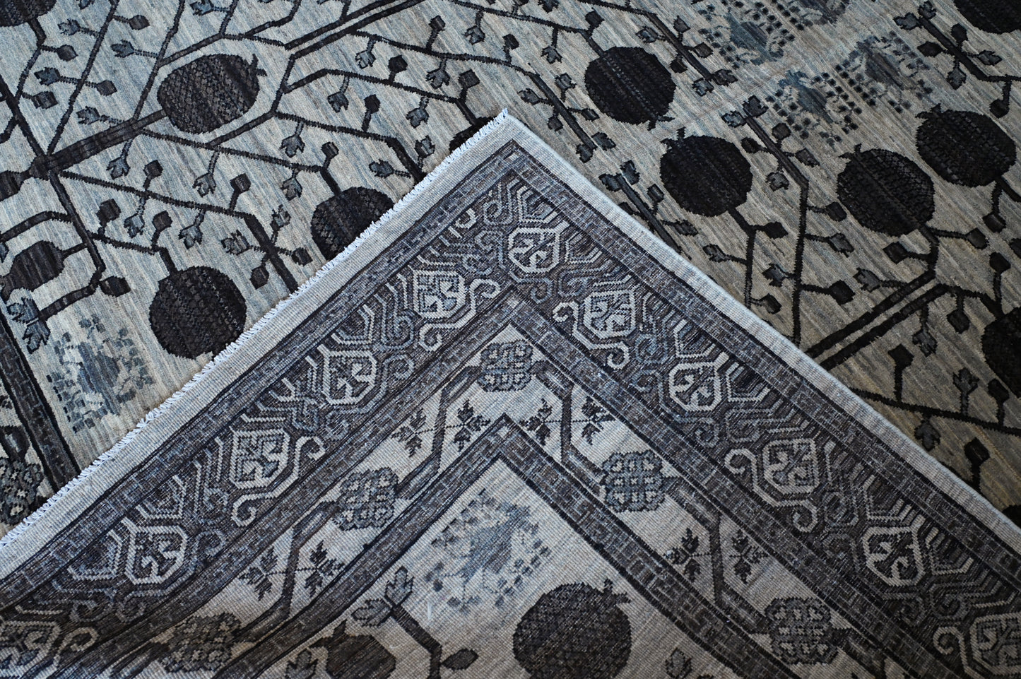 Tabriz Wool and Silk Red/Beige Fine Hand Knotted