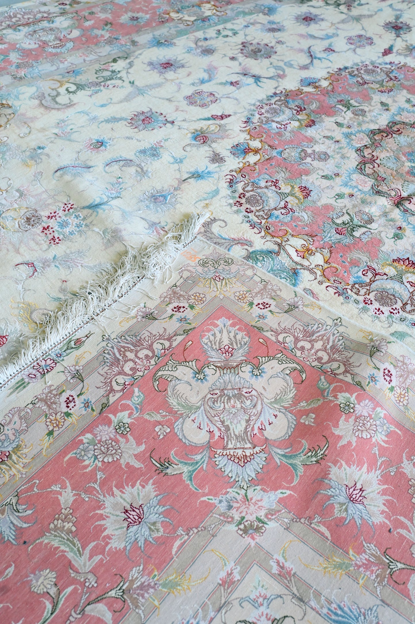 Tabriz Royal Wool and Silk on Silk Base Fine Hand Knotted Cream/Pink 13 X 10 FT