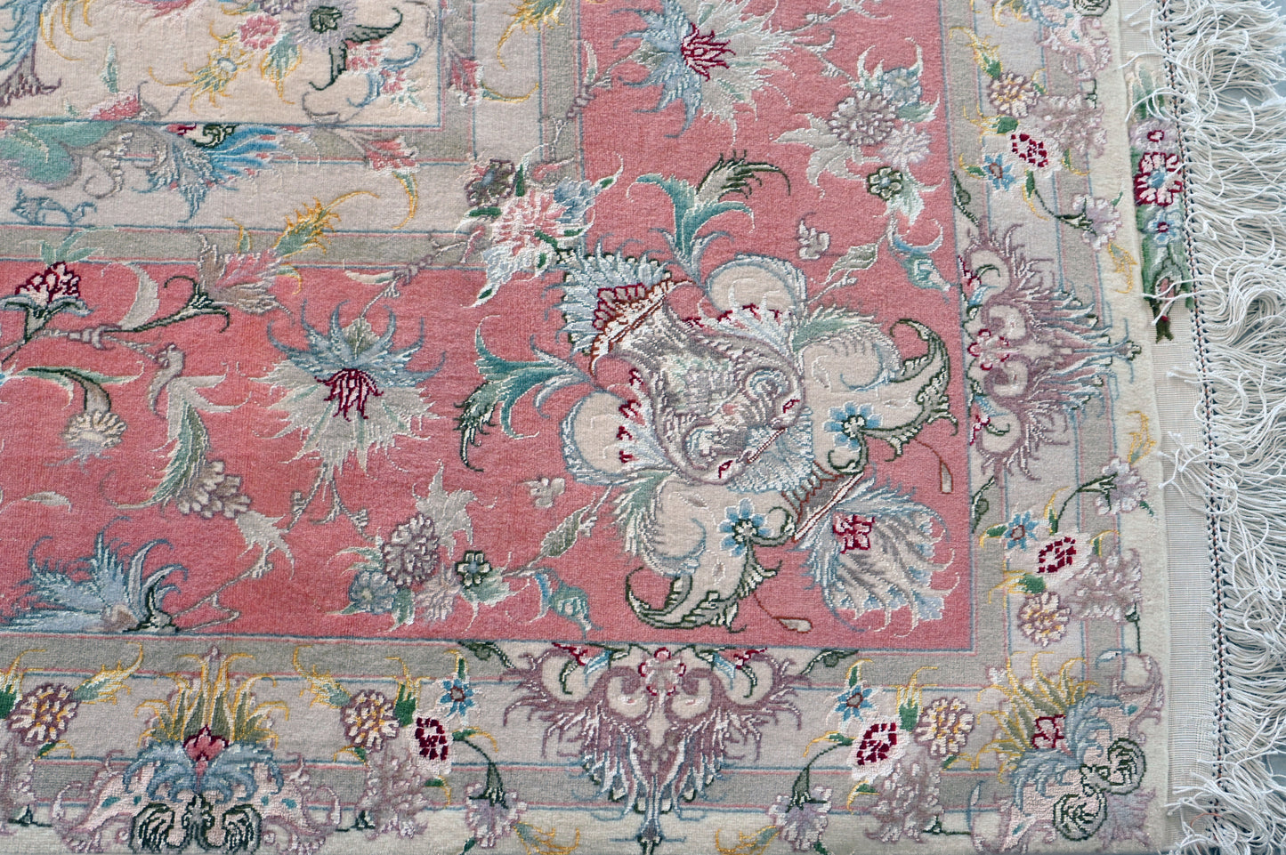 Tabriz Royal Wool and Silk on Silk Base Fine Hand Knotted Cream/Pink 13 X 10 FT