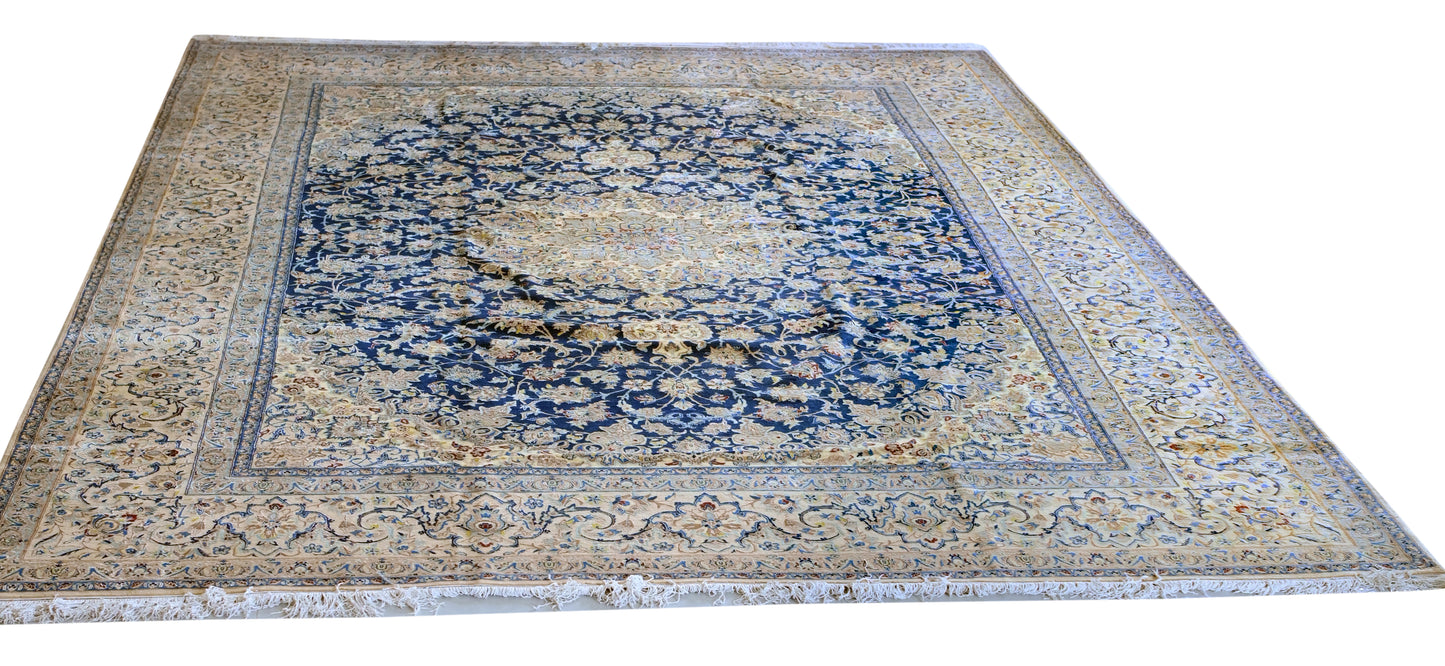 Nein Baby Lambs Wool and Silk Fine Hand Knotted Blue/Cream 15 X 10 FT
