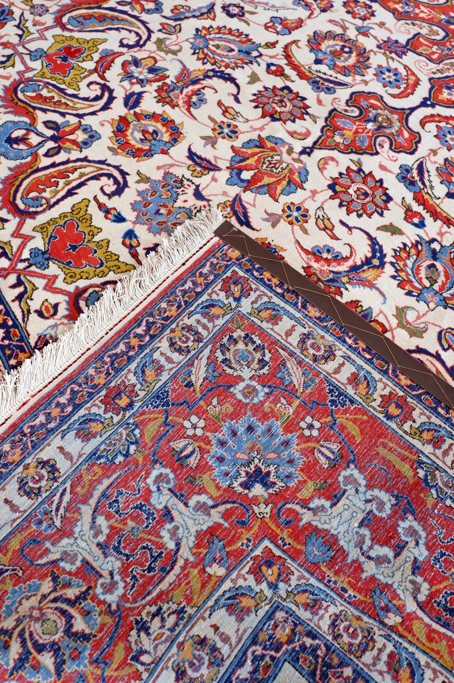 Ispahan Kunj Wool Cream/Orange fine Hand Knotted 12 X 9 FT
